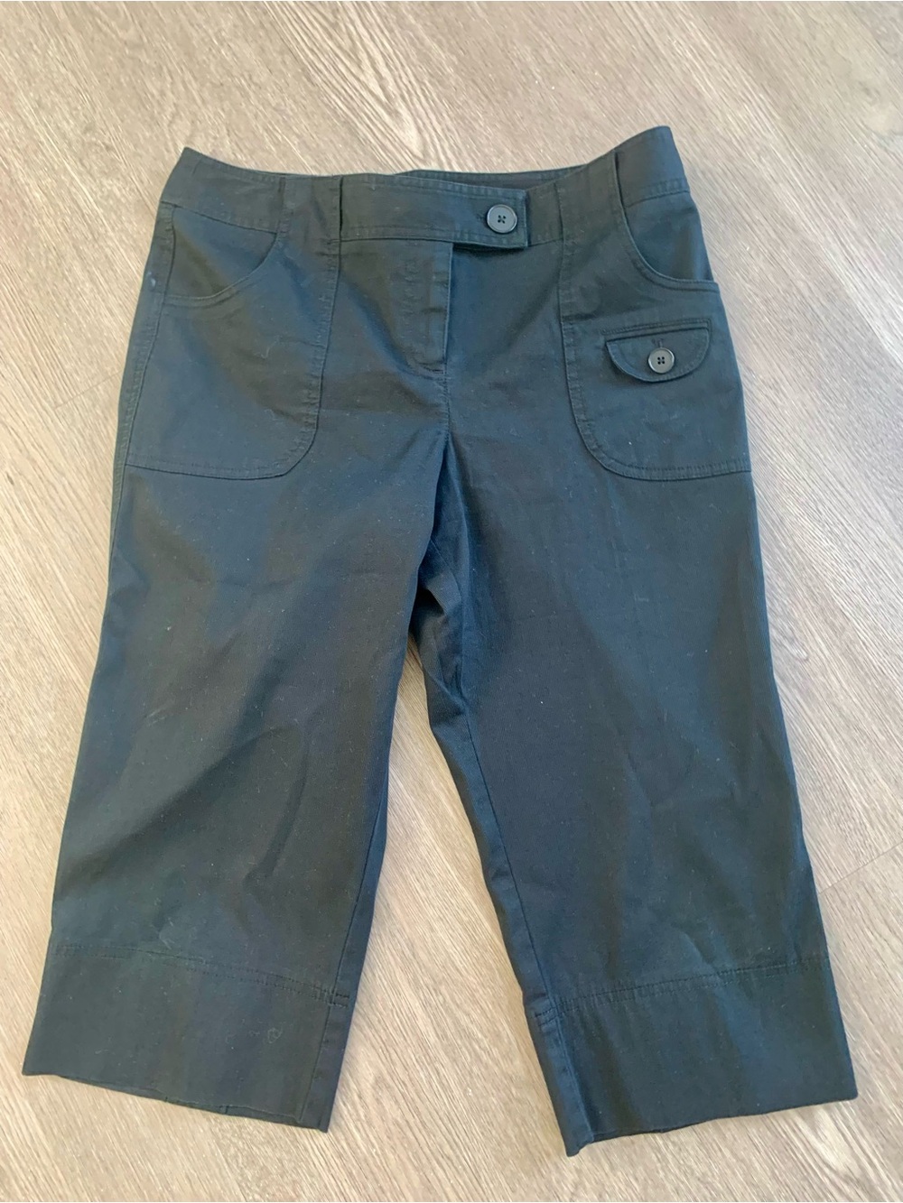 LOFT Black Cotton Capris